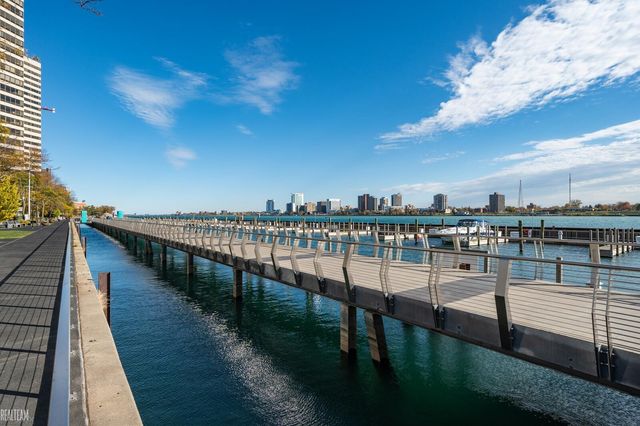 1001 Jefferson Avenue 1J, Detroit, MI 48226