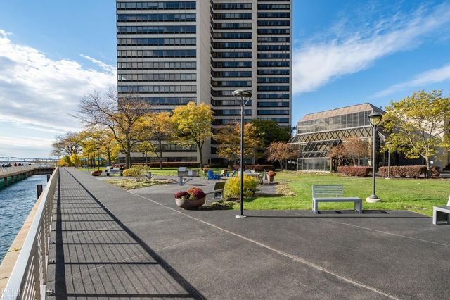 1001 Jefferson Avenue 1J, Detroit, MI 48226