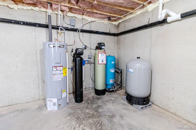 195 Mulford Road, Middletown, NY 10940