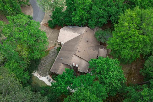 2 Balboa Cove, Hot Springs Village, AR 71909