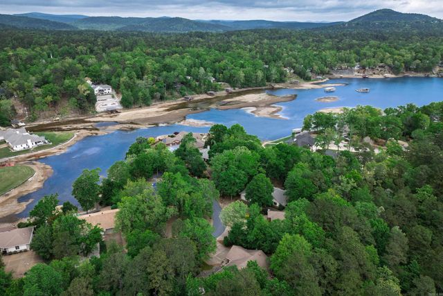 2 Balboa Cove, Hot Springs Village, AR 71909