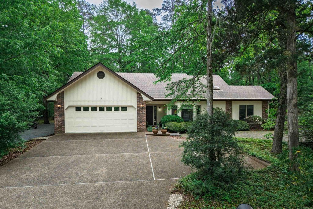 2 Balboa Cove, Hot Springs Village, AR 71909