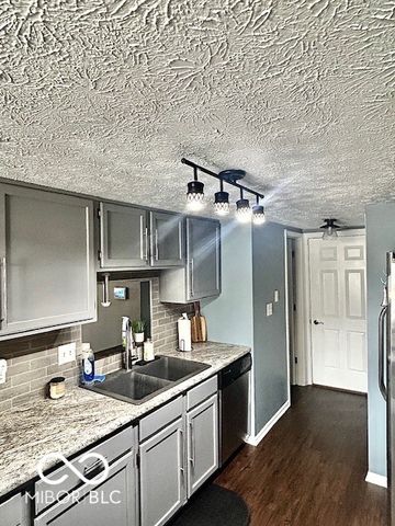 863 Staton Place East Drive, Indianapolis, IN 46234