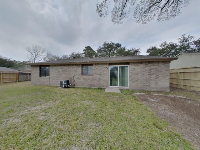 2655 Lark Lane, Humble, TX 77396