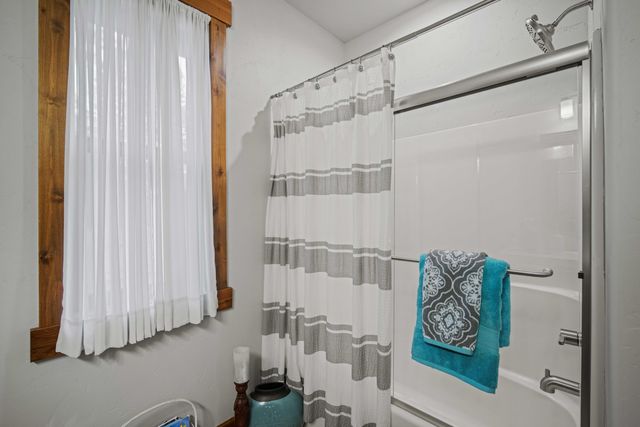 16927 Covina Road, Bend, OR 97707