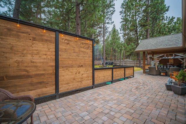 16927 Covina Road, Bend, OR 97707