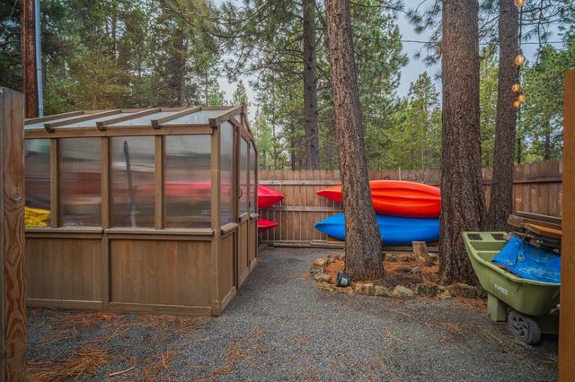 16927 Covina Road, Bend, OR 97707