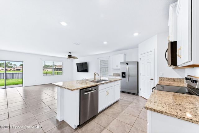 1477 Mineral Loop Drive NW, Palm Bay, FL 32907