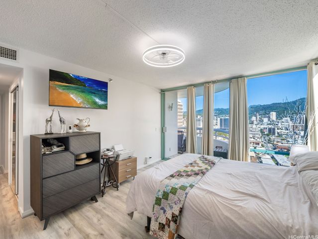 1341 Kapiolani Boulevard 22D, Honolulu, HI 96814