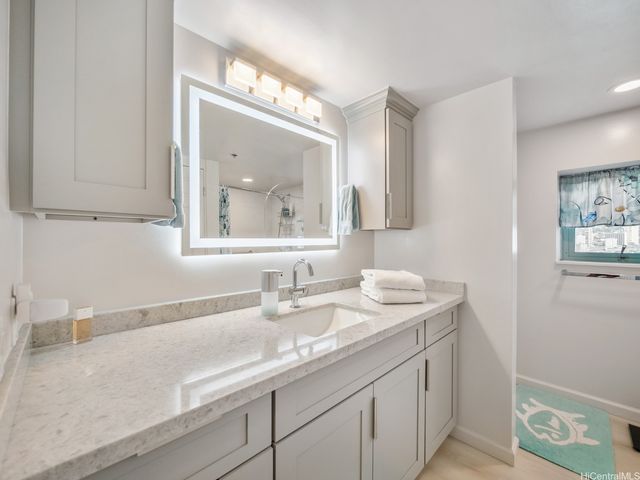 1341 Kapiolani Boulevard 22D, Honolulu, HI 96814