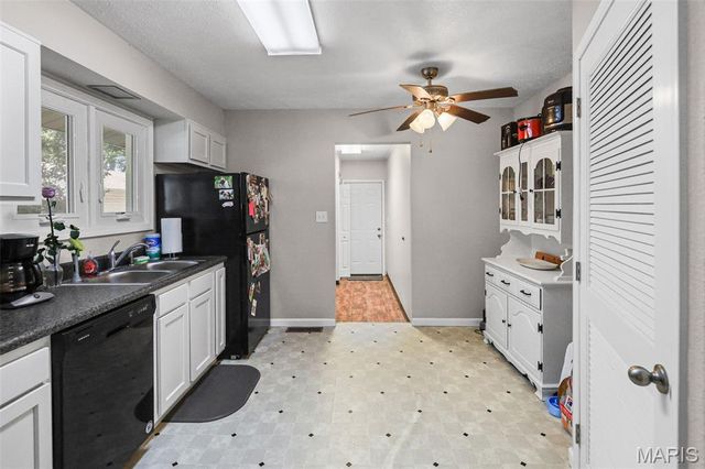 1204 E State Route 140, Greenville, IL 62246