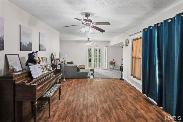 1204 E State Route 140, Greenville, IL 62246