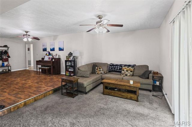 1204 E State Route 140, Greenville, IL 62246