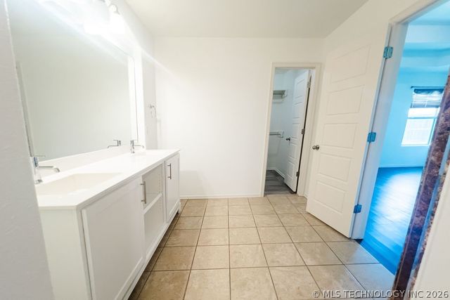 13672 S 91st East Avenue, Bixby, OK 74008