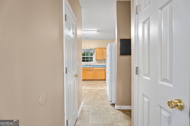 423 Heathcliff Court, Mcdonough, GA 30253