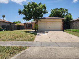 7833 Impala Dr, Corpus Christi, TX 78414