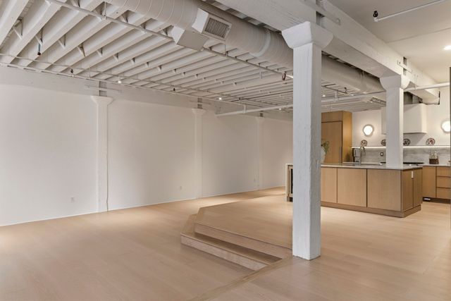 134 Beach St 3B, Boston, MA 02111