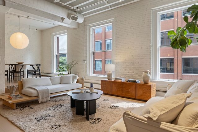 134 Beach St 3B, Boston, MA 02111