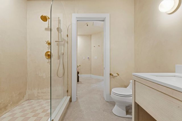 134 Beach St 3B, Boston, MA 02111