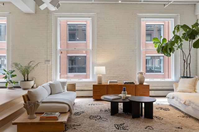 134 Beach St 3B, Boston, MA 02111
