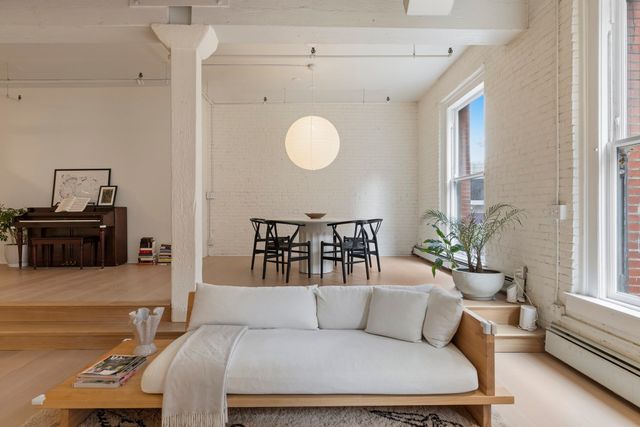 134 Beach St 3B, Boston, MA 02111