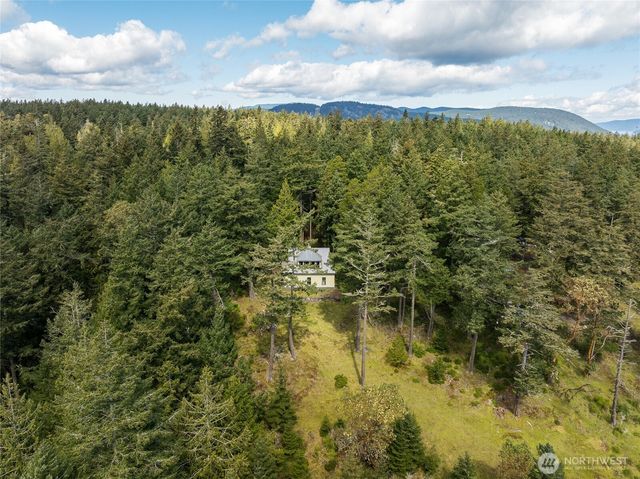 186 South Ridge Road, Decatur Island, WA 98221