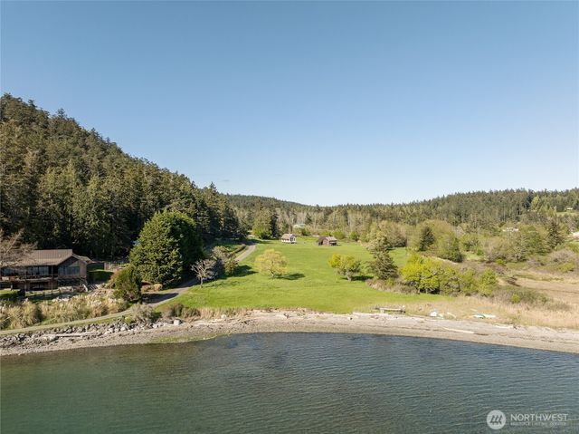186 South Ridge Road, Decatur Island, WA 98221
