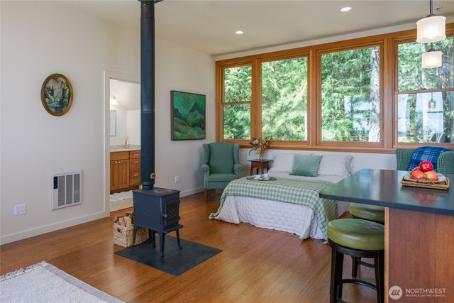 186 South Ridge Road, Decatur Island, WA 98221