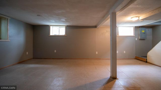 911 12th Street SE, Rochester, MN 55904