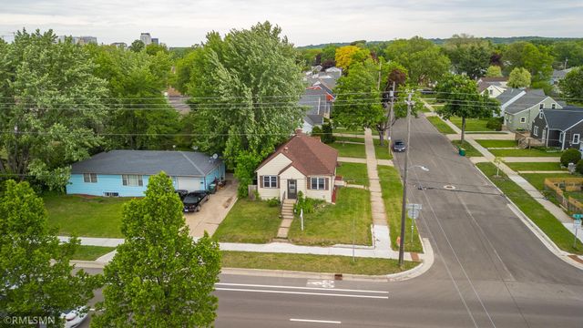 911 12th Street SE, Rochester, MN 55904
