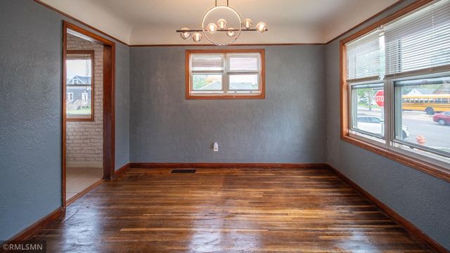911 12th Street SE, Rochester, MN 55904