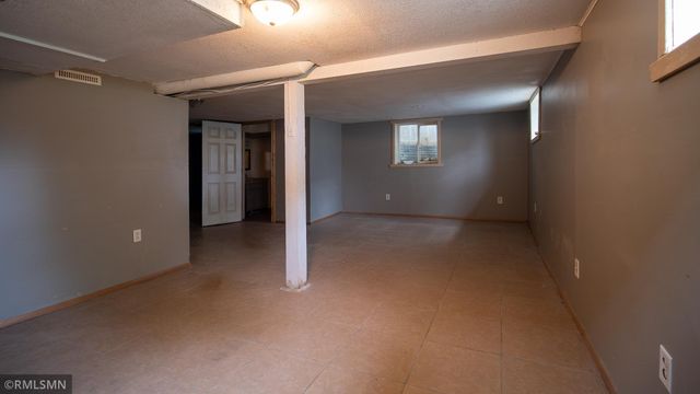 911 12th Street SE, Rochester, MN 55904