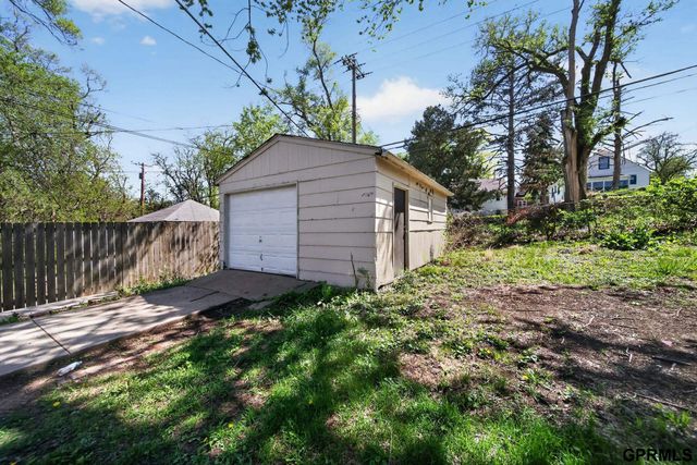3723 Franklin Street, Omaha, NE 68111