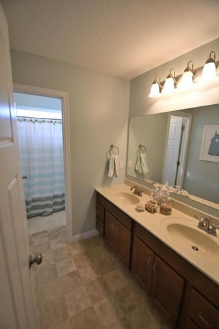 6188 Dietz Drive, Canal Winchester, OH 43110