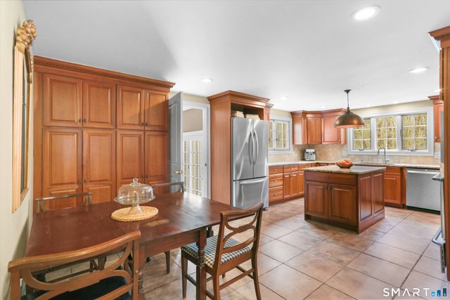 4041 Redding Road, Fairfield, CT 06824