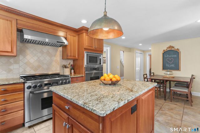 4041 Redding Road, Fairfield, CT 06824