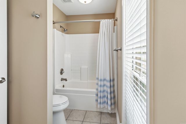 218 Natchez Dr, Jonesboro, AR 72404