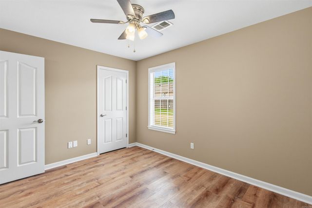 218 Natchez Dr, Jonesboro, AR 72404