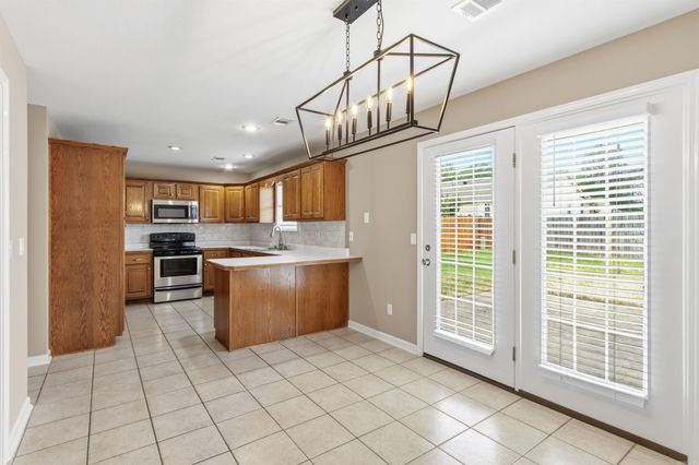 218 Natchez Dr, Jonesboro, AR 72404