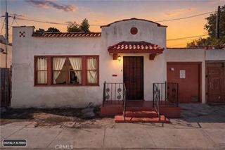 1174 E 9th Street, Long Beach, CA 90813