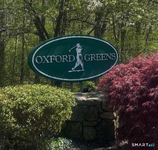 527 Putting Green Lane 527, Oxford, CT 06478