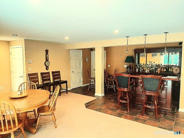 527 Putting Green Lane 527, Oxford, CT 06478