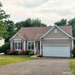 527 Putting Green Lane 527, Oxford, CT 06478