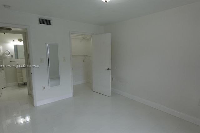 15560 SW 104th Terrace 613, Miami, FL 33196