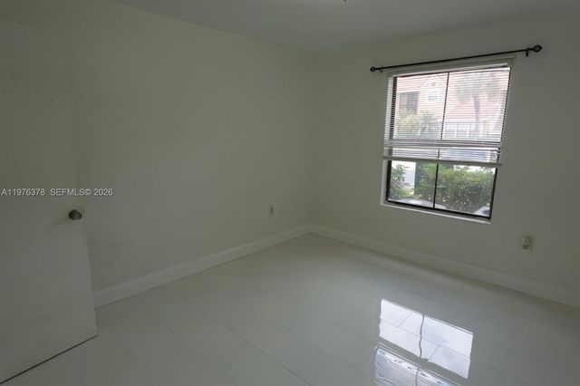 15560 SW 104th Terrace 613, Miami, FL 33196