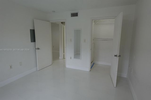 15560 SW 104th Terrace 613, Miami, FL 33196