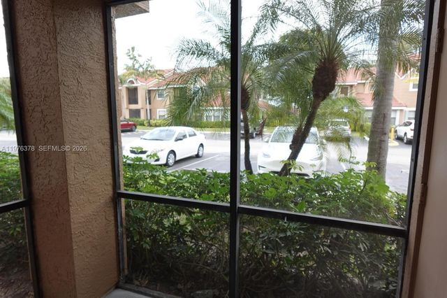 15560 SW 104th Terrace 613, Miami, FL 33196