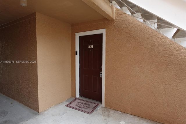 15560 SW 104th Terrace 613, Miami, FL 33196