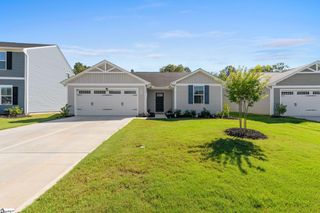 215 Highland Station Drive, Clinton, SC 29325