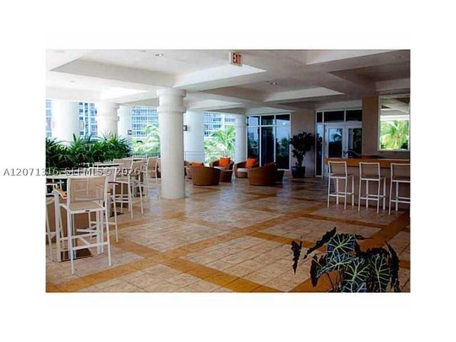 801 Brickell Key Blvd 701, Miami, FL 33131